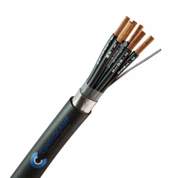 A imagem mostra um cabo elétrico preto com 6 vias internas, blindado. As 6 vias são feitas de cobre, estão cobertas por uma camada de isolamento preto e são envoltas por uma fita aluminizada.