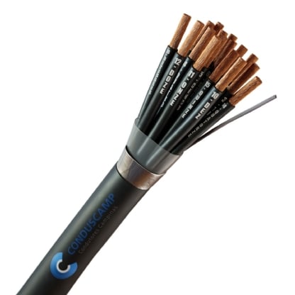 A imagem mostra um cabo elétrico preto com 16 vias internas, blindado. As 16 vias são feitas de cobre, estão cobertas por uma camada de isolamento preto e são envoltas por uma fita aluminizada.